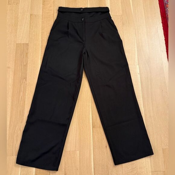 Women's Black High-Waisted Pants - Picture 1 of 5